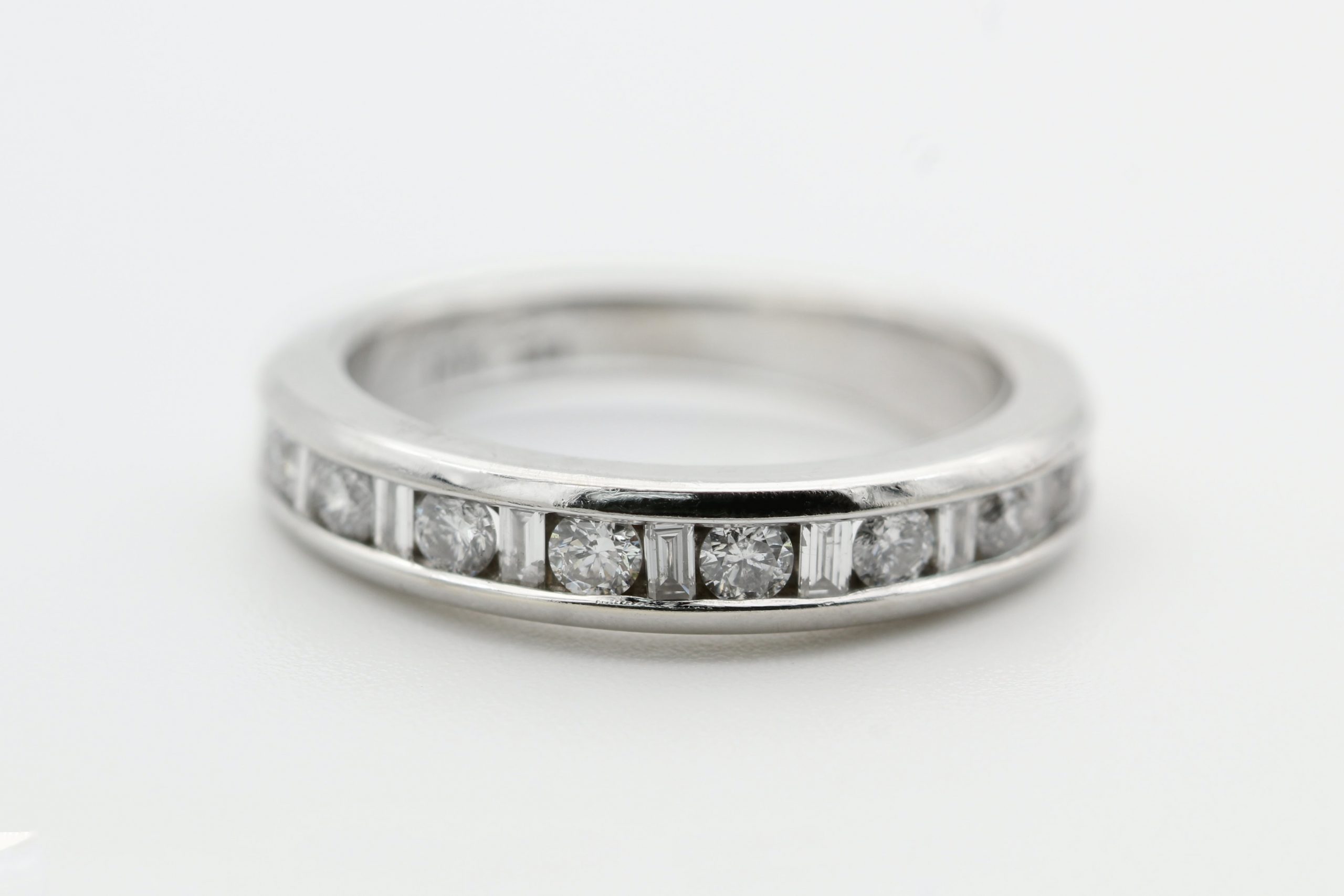 結婚指輪 デザイン フルエタニティ